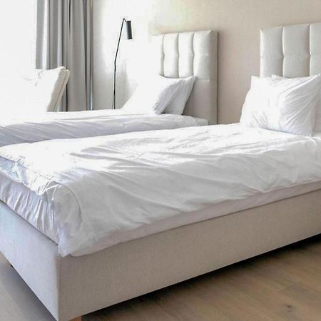 1 Bedroom Awesome Apartment In Binowo Exterior photo